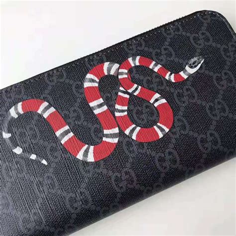 gucci bengal gg supreme wallet|GG Supreme Black Kingsnake Print Large Wallet .